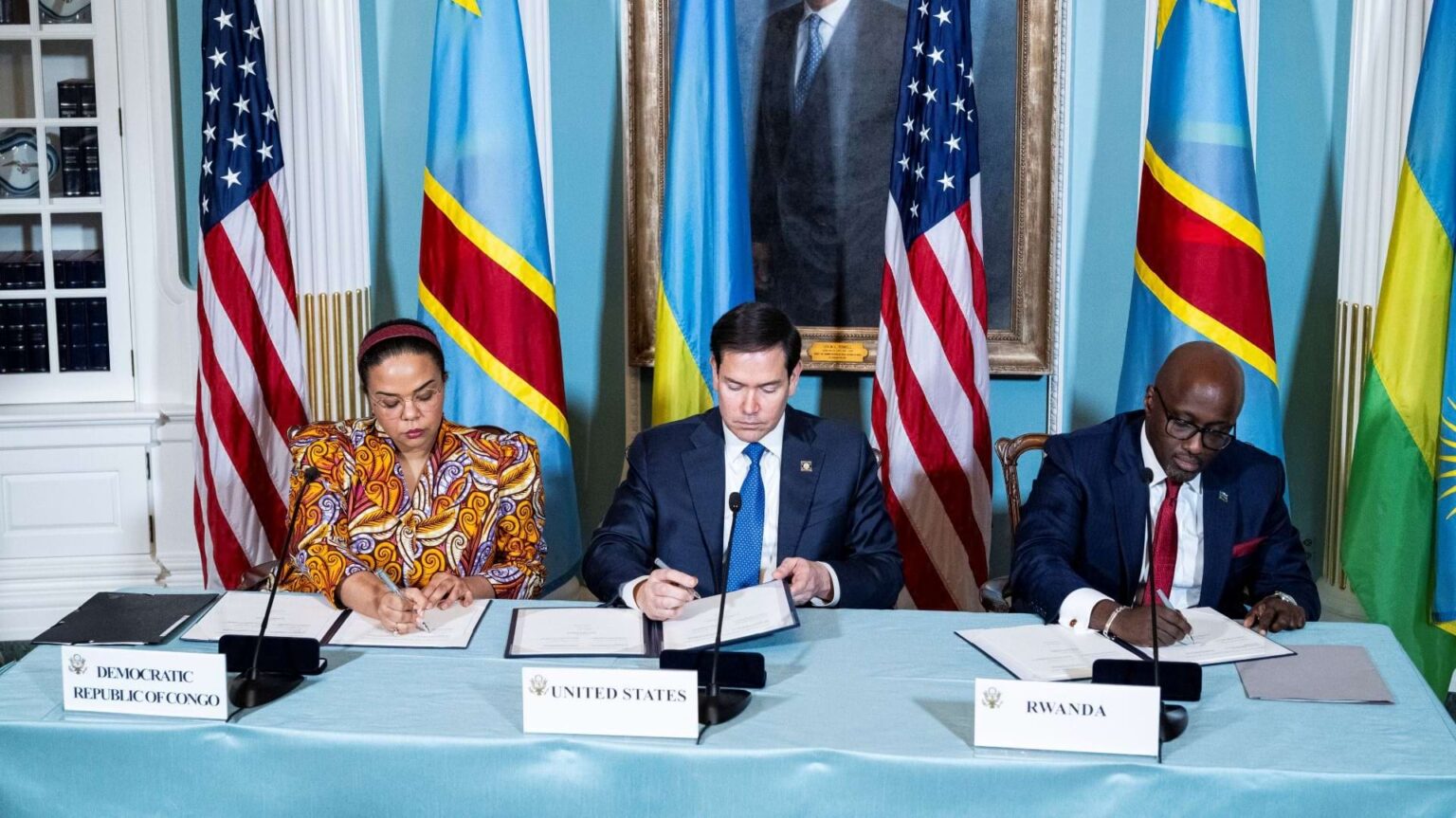 即時評析第761期封面圖(圖片來源: Laura Kupe, "The U.S. Should Aim Higher in Its ‘Minerals for Peace’ Deal With Congo," World Politics Review, May 20, 2025, https://www.worldpoliticsreview.com/congo-us-rwanda-mineral-deal/)
