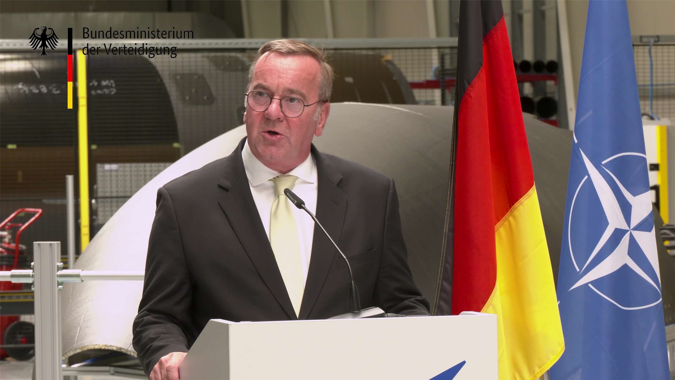 第1100期圖（圖片來源：Bundesministerium der Verteidigung。）