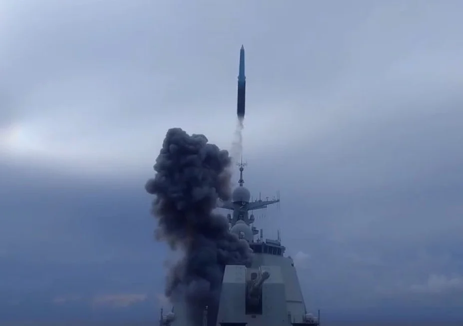 第1104期圖（圖片來源：USNI News, July 31, 2026,https://news.usni.org/2026/07/31/chinese-navy-showcases-hypersonic-anti-ship-capability-aboard-destroyers。）